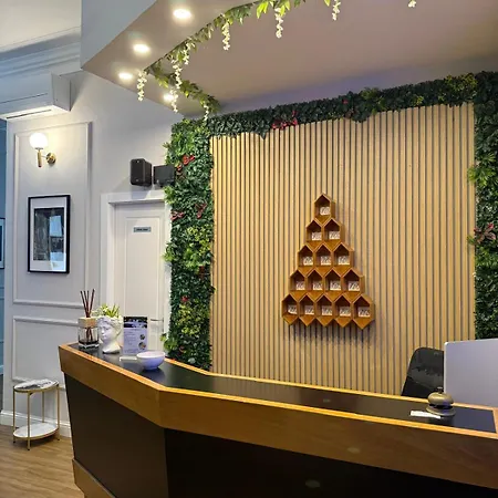 Brooklyn Hotel 2*